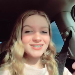 Meet your Posher, Taylor-elaine